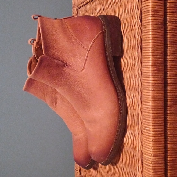 Franco Sarto Hyla Leather Booties Side Zipper and Back Pull Tab Brown Size 8M - Picture 5 of 7